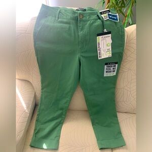 Slim fit pants